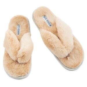 CAPE ROBBIN Comfort-Shi Fur Sandals Women – Nude Size 6W New in Box